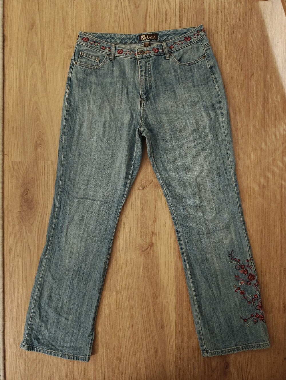 Rafaella Light Wash Embroidered Women’s Jeans